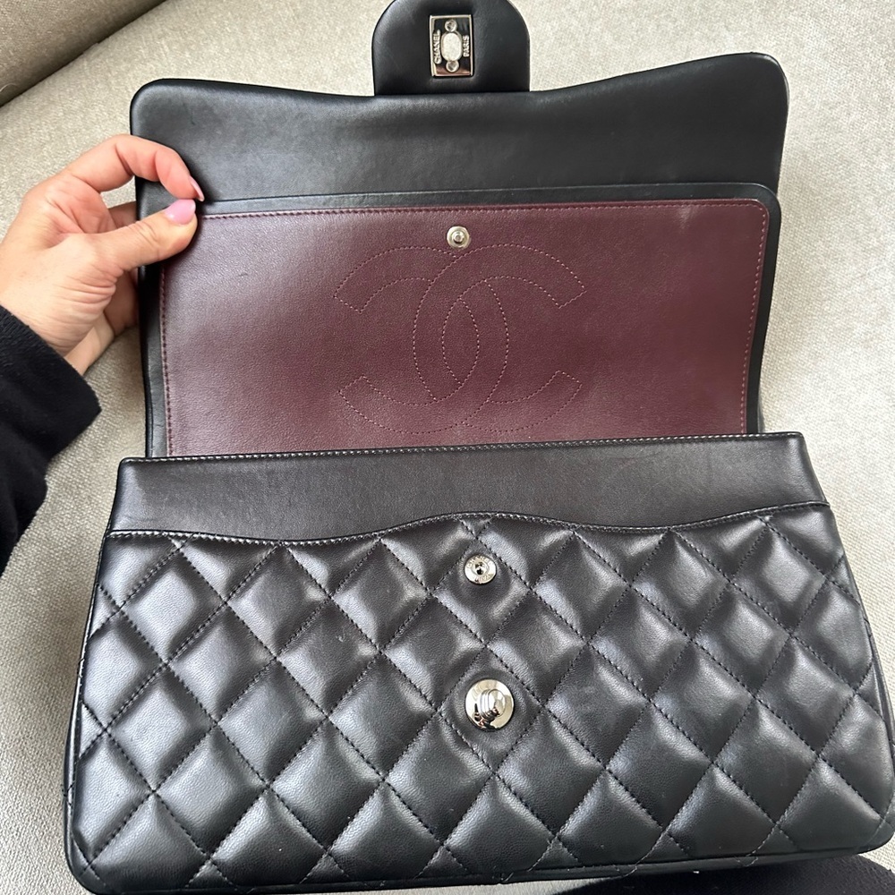 SOLD!!!! Chanel Jumbo Double Flap Lamb skin Quilted Bag - Picture 2 of 16